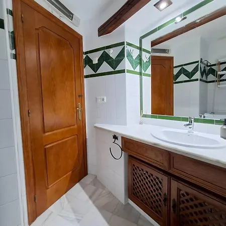 아파트 Oasis - Near Locos