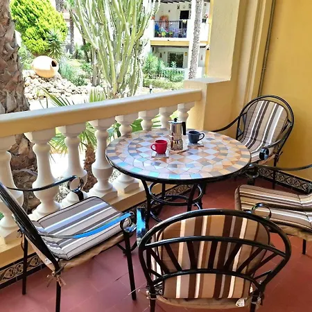 아파트 Oasis - Near Locos *